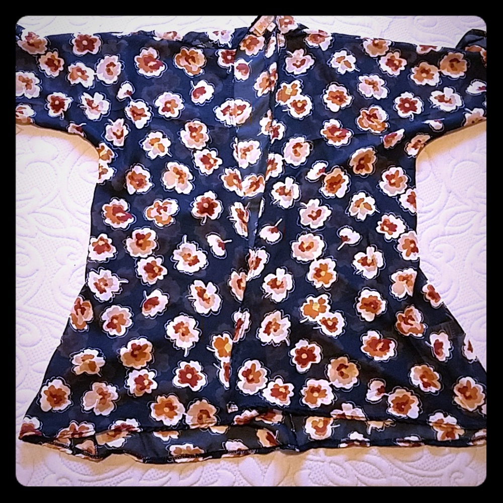 LuLaRoe Bianka Kimono size 3